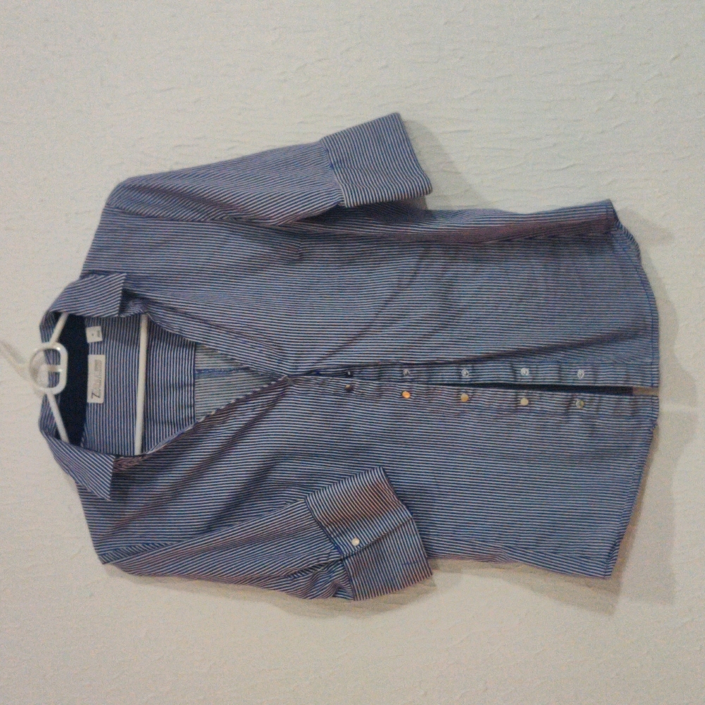 Thin stripped button blouse